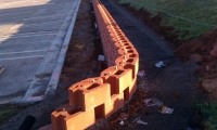 strong retaining wall with reinforced rebar